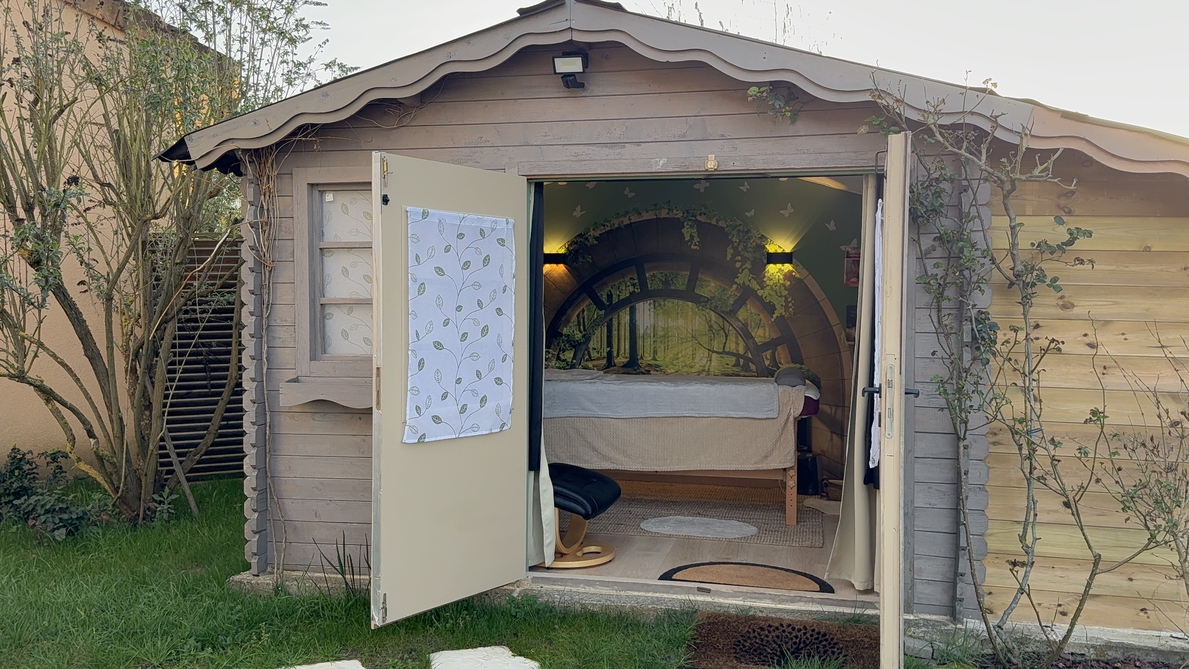 Chalet privatif massage bien-être relaxation détente nature Guécélard Sarthe - Espace 100% privé pour massage relaxant